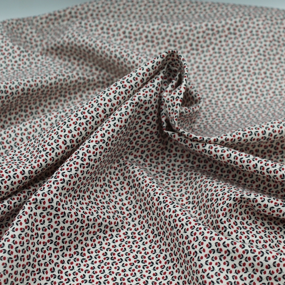 Popeline fine et douce coton organique fond ivoire imprimé mini fleurs