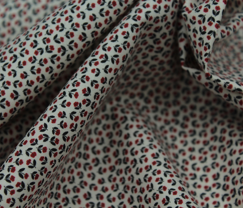 Popeline fine et douce coton organique fond ivoire imprimé mini fleurs