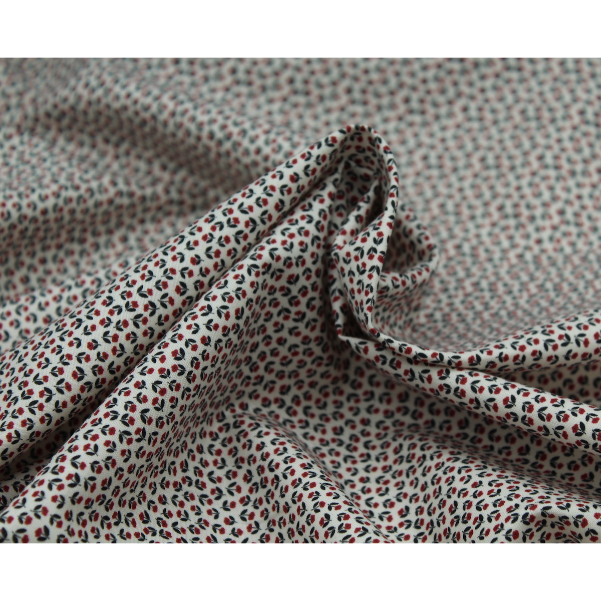 Popeline fine et douce coton organique fond ivoire imprimé mini fleurs