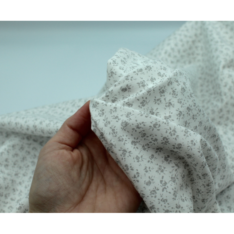 Popeline de coton douce coloris fleuri gris fond lait qualité SWEET