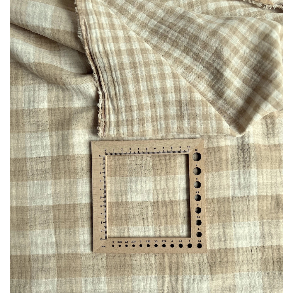 Double gaze de coton vichy réversible écru / sable Qualité Oeko-tex - 7