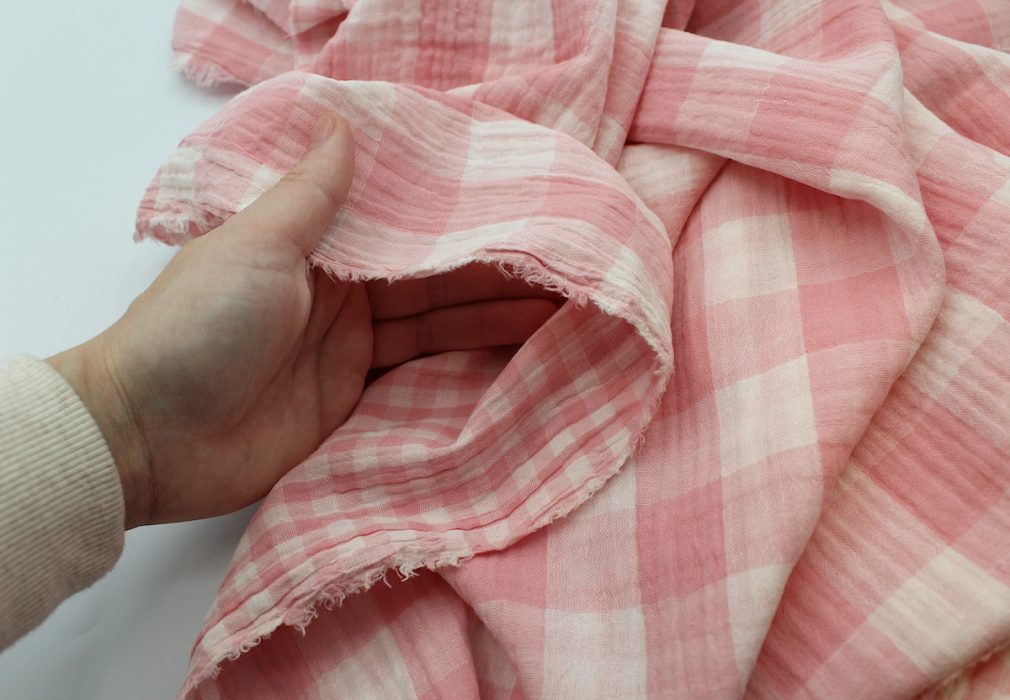 Double gaze de coton double face réversible vichy rose malabar Tissus issus de l'agriculture biologique  - 10