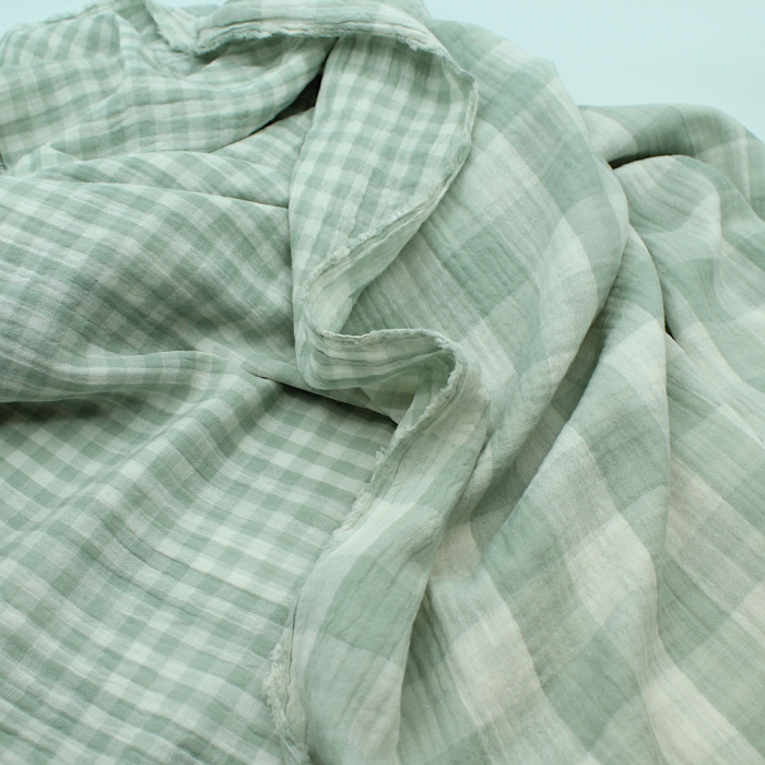Double gaze de coton double face vichy vert tendre