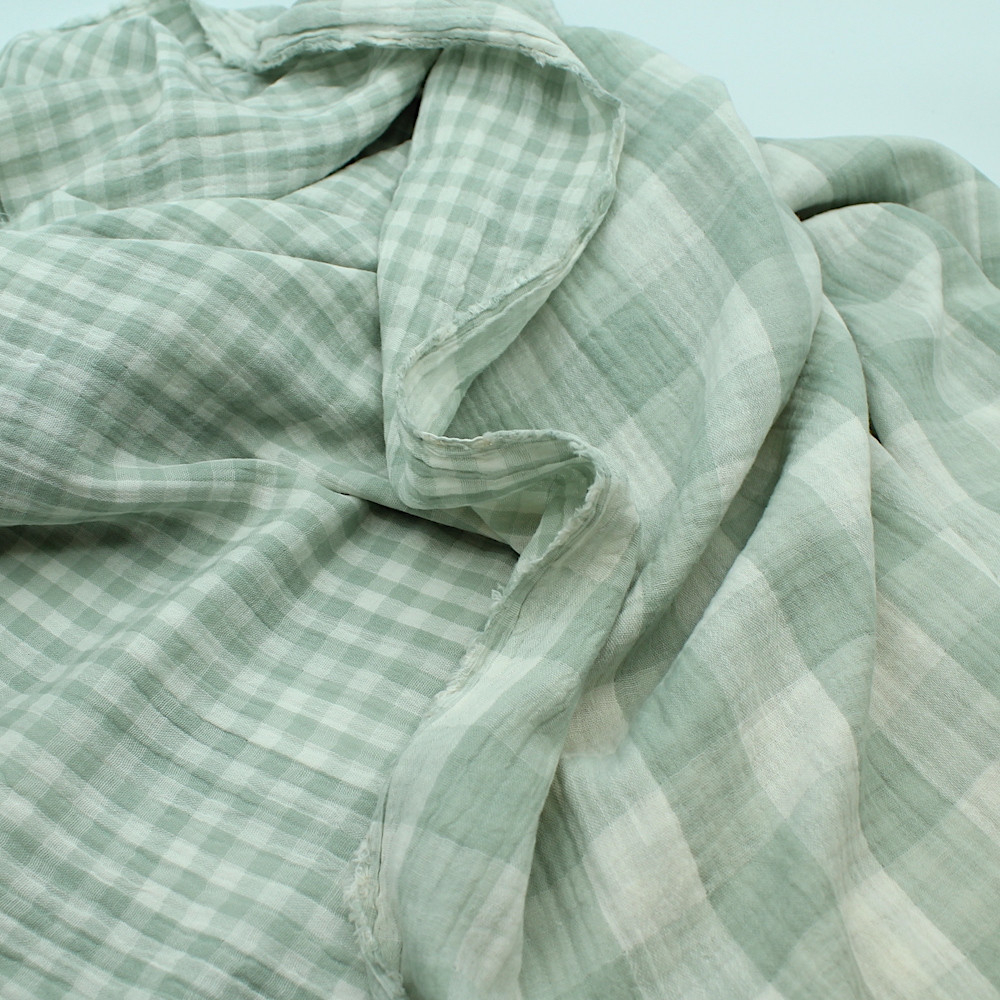 Double gaze de coton double face vichy vert tendre