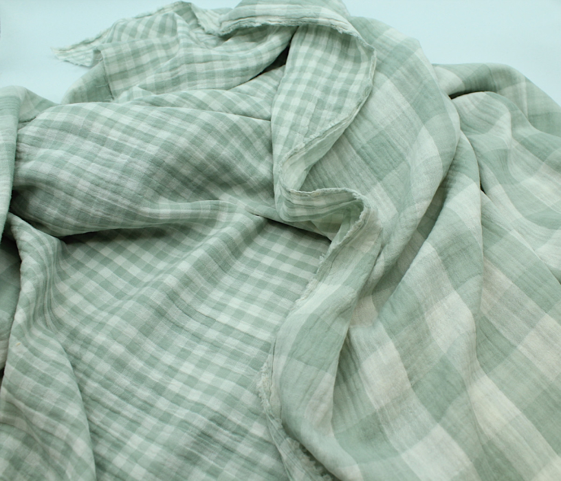 Double gaze de coton double face vichy vert tendre