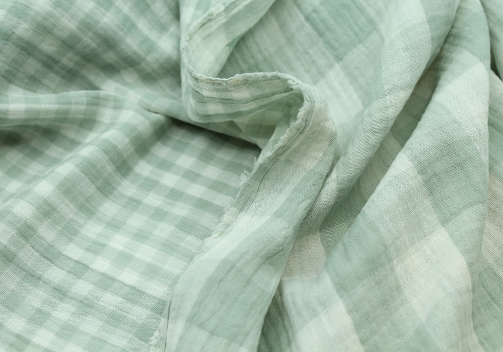Double gaze de coton double face vichy vert tendre