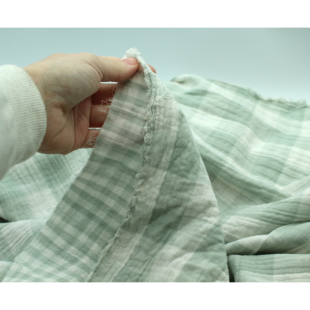 Double gaze de coton double face vichy vert tendre