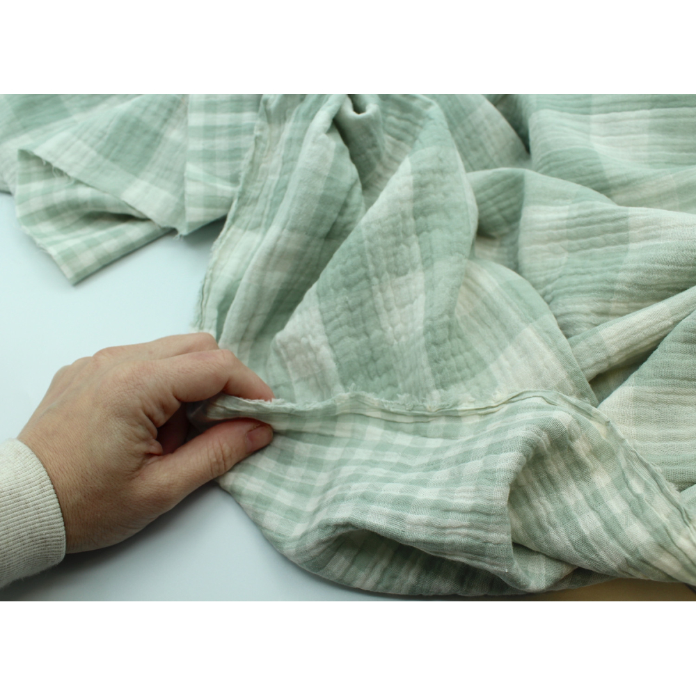 Double gaze de coton double face vichy vert tendre