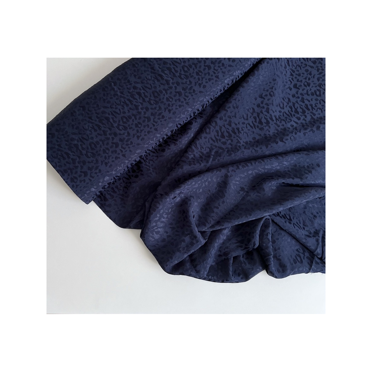 Lea - Viscose tissage jacquard graou / léopard bleu marine Batikou - 3