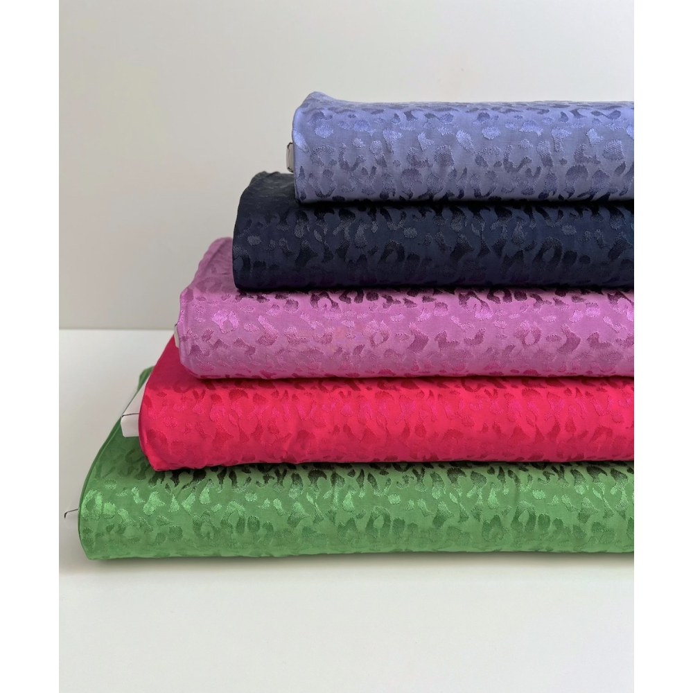 Lea - Viscose tissage jacquard graou / léopard vert garden Batikou - 8