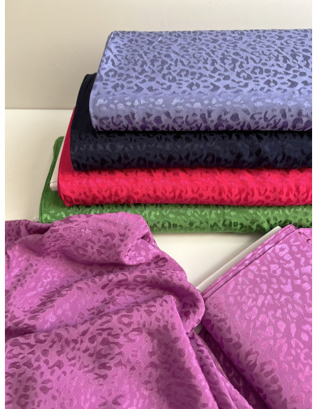 Lea - Viscose tissage jacquard graou / léopard vert garden Batikou - 9