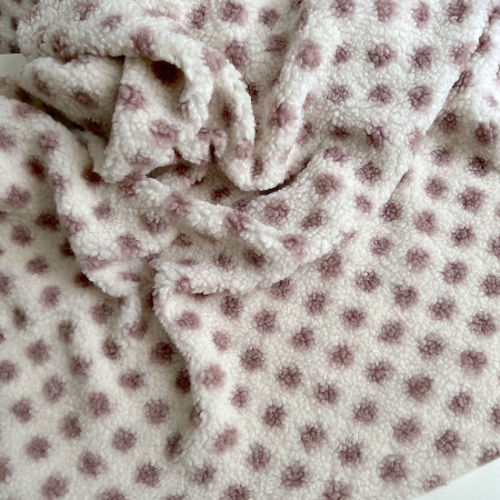 Teddy Sherpa bouclé fond écru clair motif pois vieux rose Mailles - 1 Teddy Sherpa bouclé fond écru clair motif pois vieux rose Mailles - 1