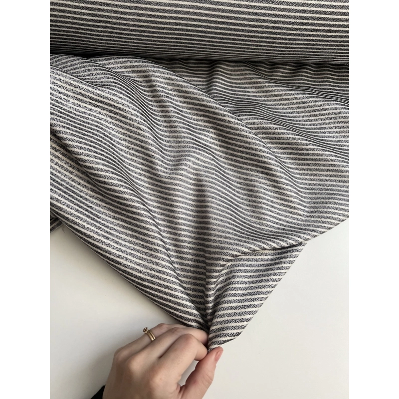 Viscose rayures chinées noires, écru et lurex doré Batikou - 2