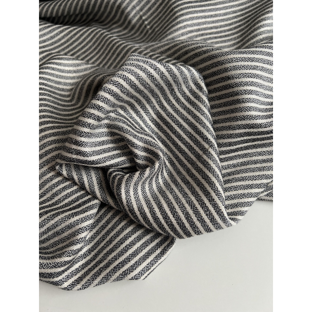 Viscose rayures chinées noires, écru et lurex doré Batikou - 6