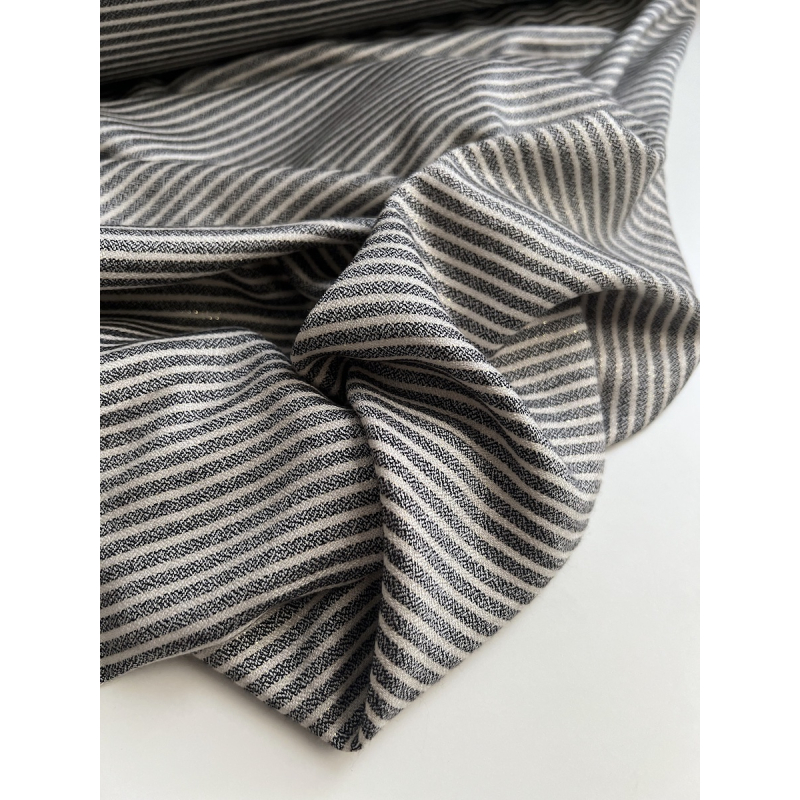 Viscose rayures chinées noires, écru et lurex doré Batikou - 8