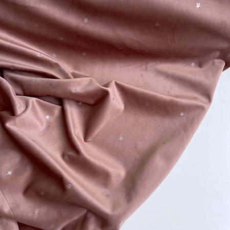 Stella - Velours ras fluide coloris vieux rose nuée d'étoiles argentées Batikou - 1 Stella - Velours ras fluide coloris vieux rose nuée d'étoiles argentées Batikou - 1