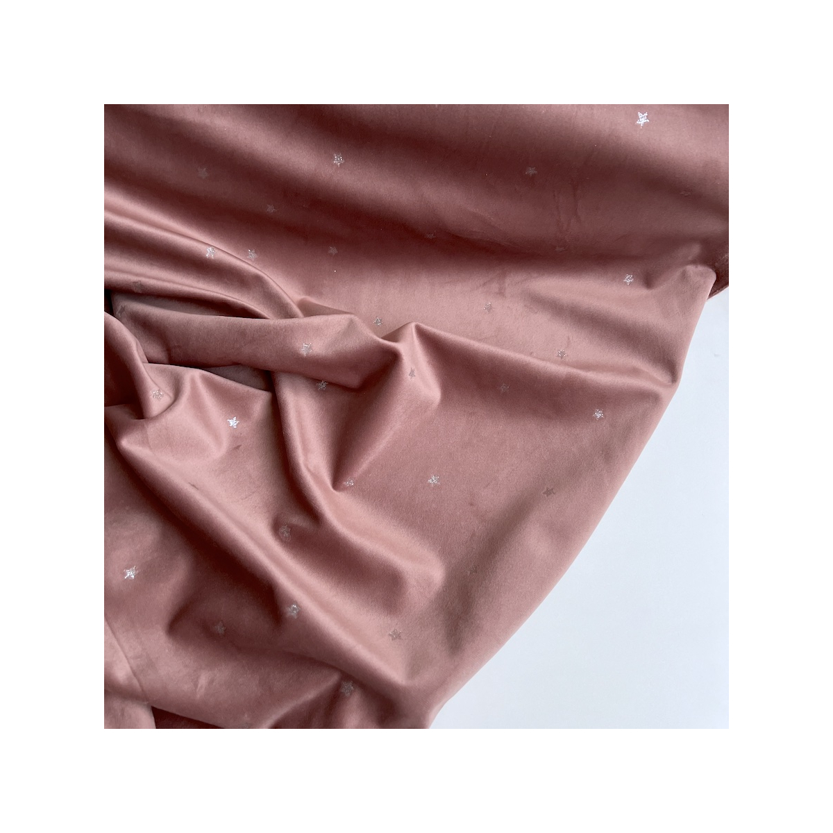 Stella - Velours ras fluide coloris vieux rose nuée d'étoiles argentées Batikou - 1