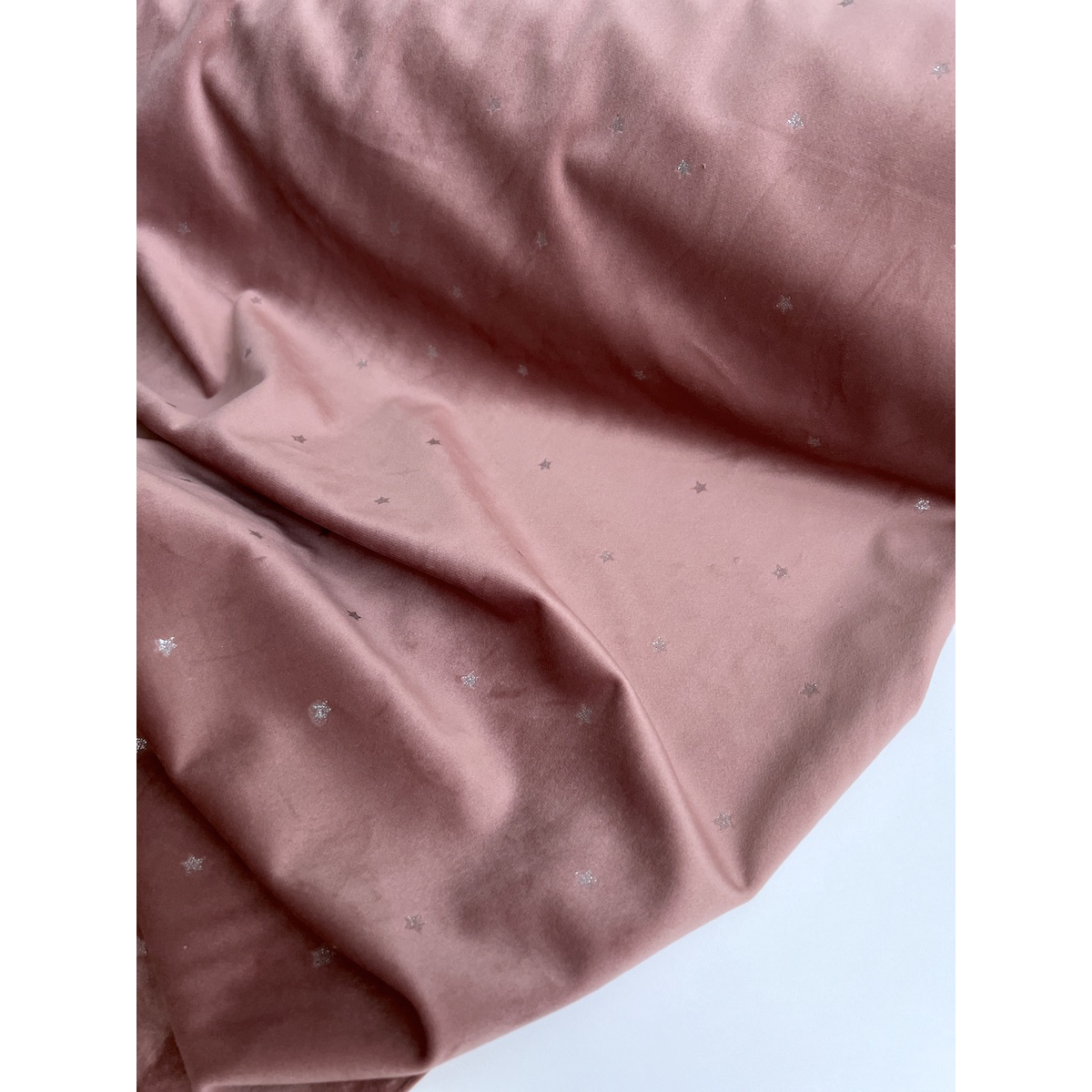 Stella - Velours ras fluide coloris vieux rose nuée d'étoiles argentées Batikou - 6