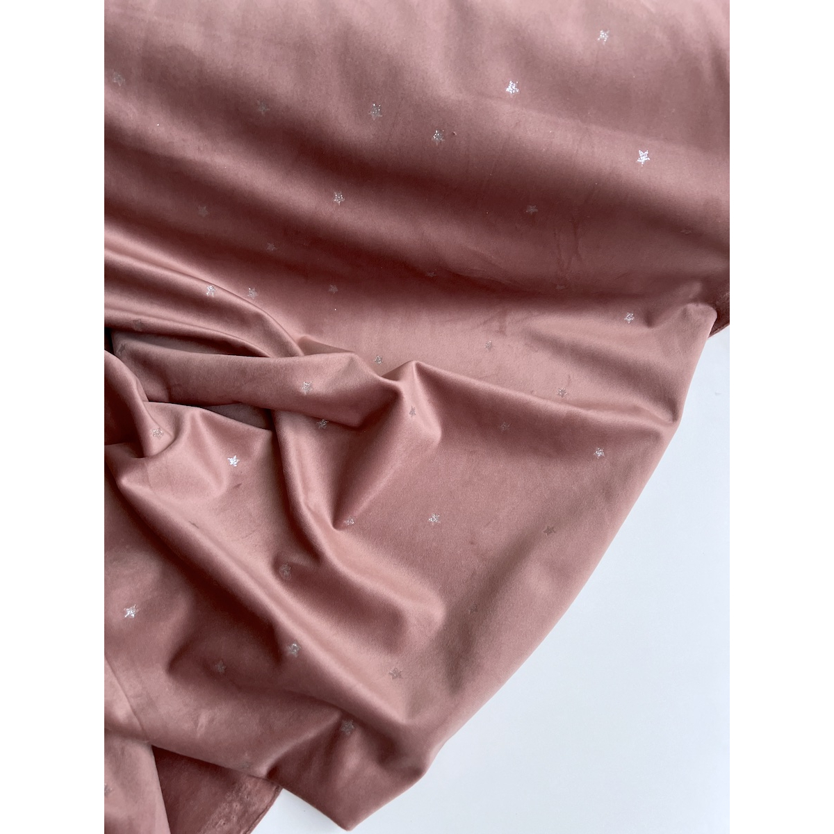 Stella - Velours ras fluide coloris vieux rose nuée d'étoiles argentées Batikou - 8