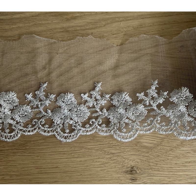 Galon Broderie Argentée sur Tulle 90mm x1m Batikou - 3