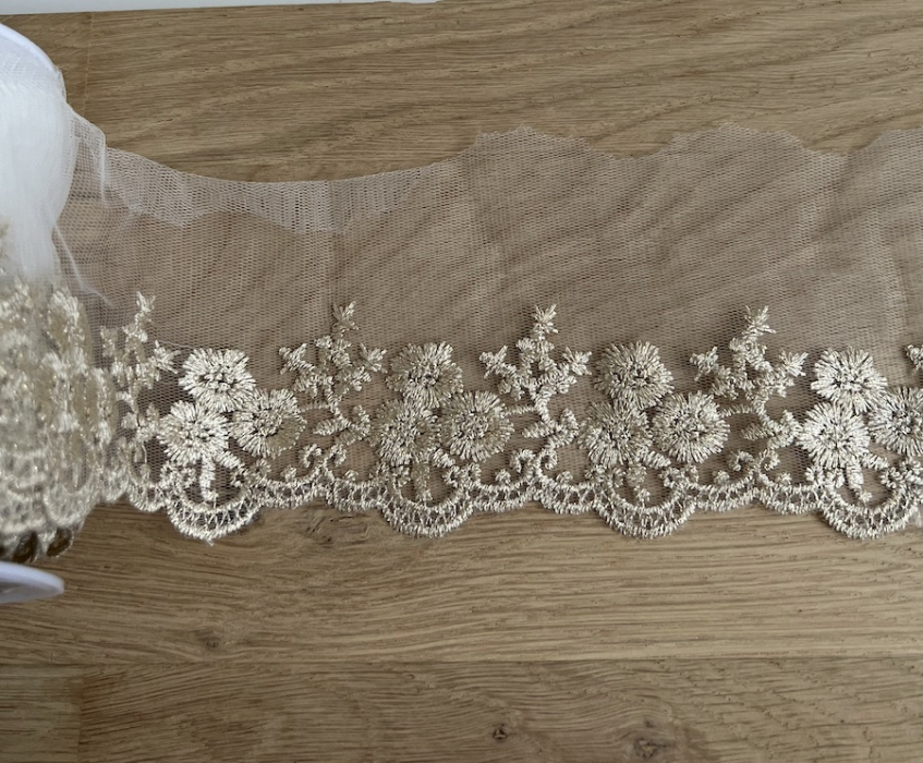 Galon Broderie Or sur Tulle 90mm x1m Batikou - 3