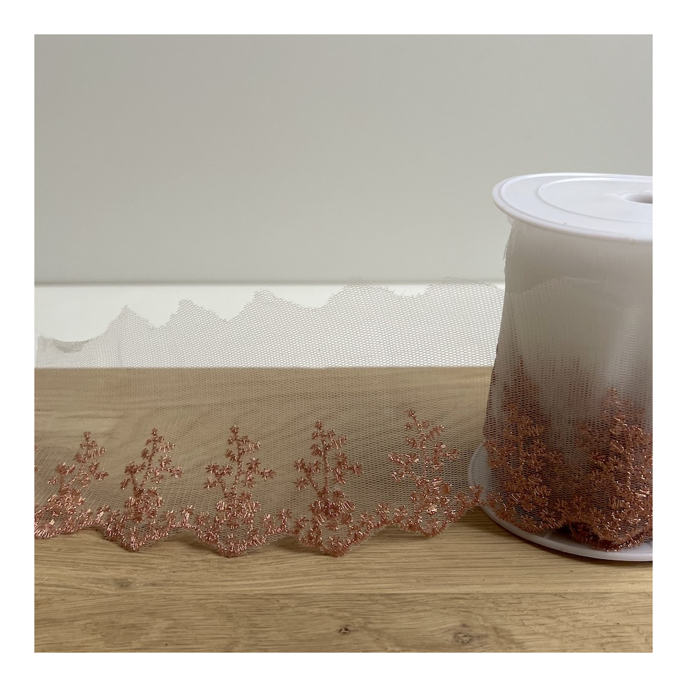 Galon Broderie Métallique rose cuivré sur Tulle 80mm x1m Batikou - 1
