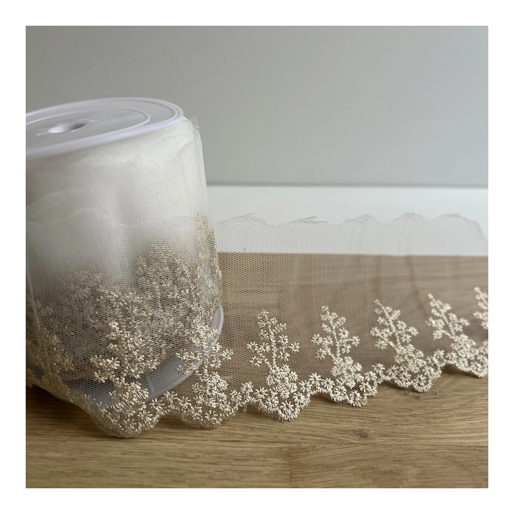 Galon broderie métallique or sur tulle blanc 80mm x1m Batikou - 1