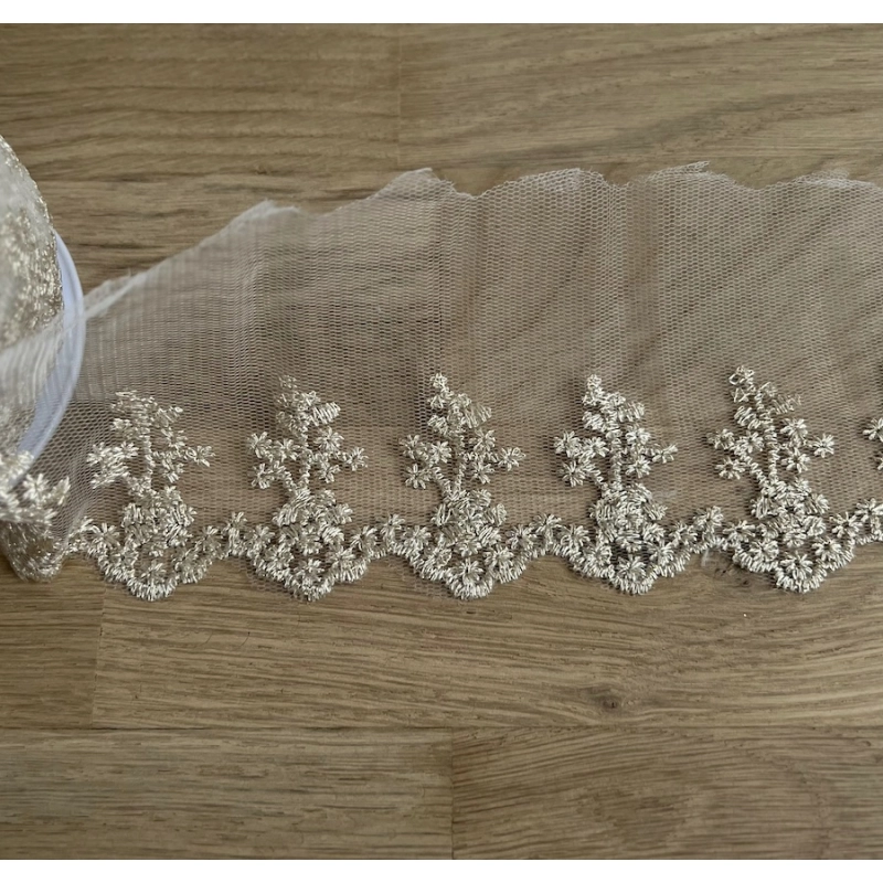 Galon broderie métallique or sur tulle blanc 80mm x1m Batikou - 3