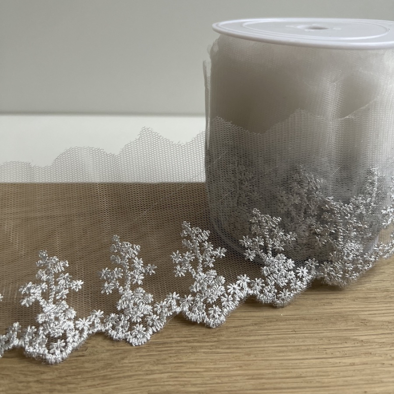 Galon broderie métallique argent sur tulle 80mm x1m Batikou - 1