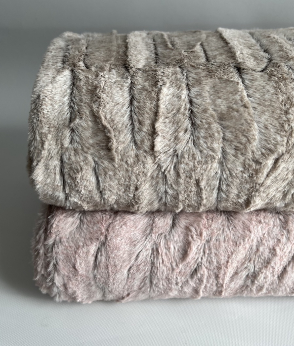 Fausse fourrure luxe coloris rose doux Mailles - 2