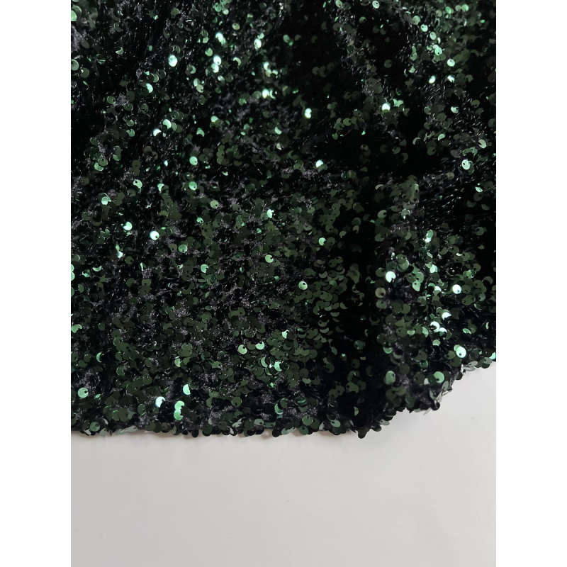 Sequins vert sapin sur velours noir Batikou - 4