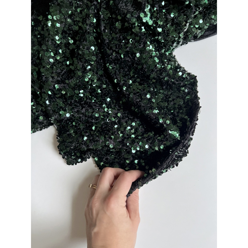 Sequins vert sapin sur velours noir Batikou - 7
