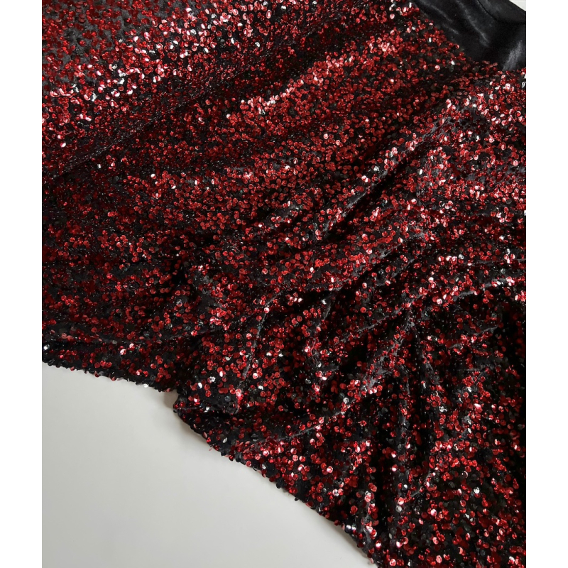 Sequins rouge sur velours noir Batikou - 3