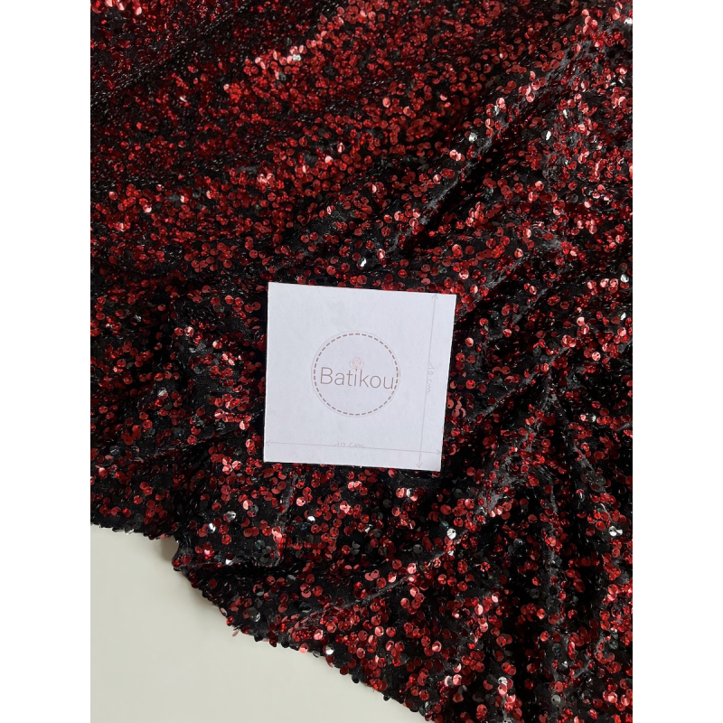Sequins rouge sur velours noir Batikou - 6