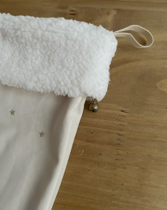 Botte de Noël  en velours écru à petites étoiles dorées Batikou - 2