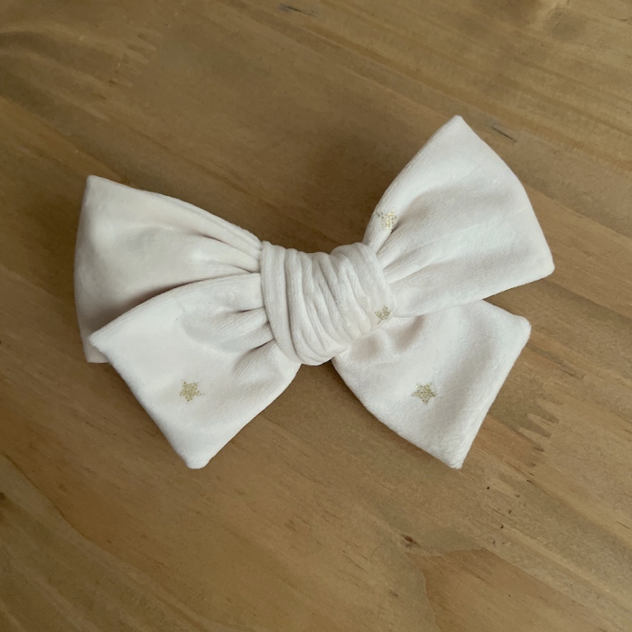 Pince noeud classique pince croco en velours écru à petites étoiles dorées @Norahshop Batikou - 3