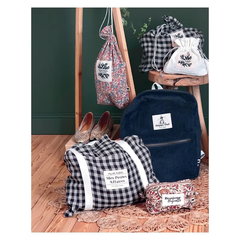 Livre Des cadeaux en couture sans patrons par Huguette Paillettes  - 11