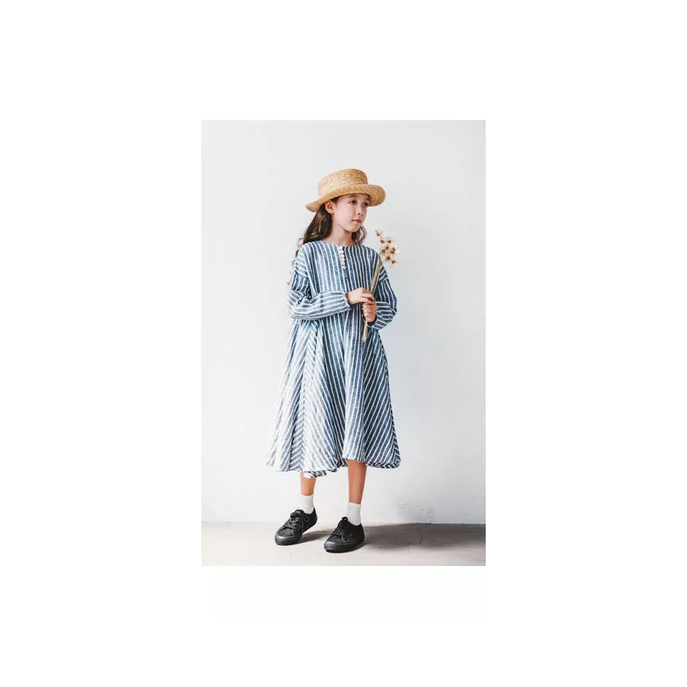 Livre 24 patrons de couture Vêtements unisexes pour enfant  - 5 Livre 24 patrons de couture Vêtements unisexes pour enfant  - 5
