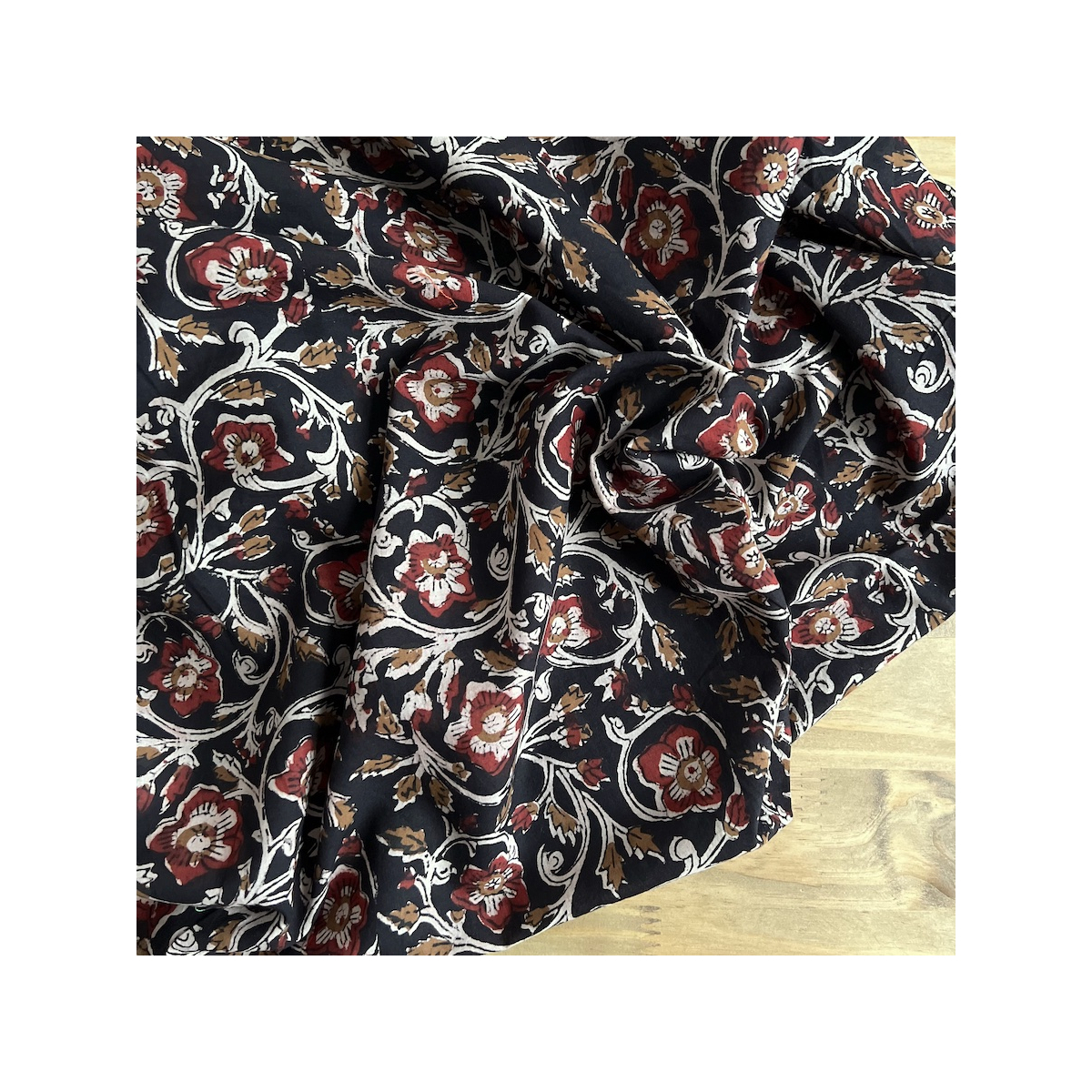 Tissu indien coton hand block traditionnel Noir Batikou - 1 Tissu indien coton hand block traditionnel Noir Batikou - 1