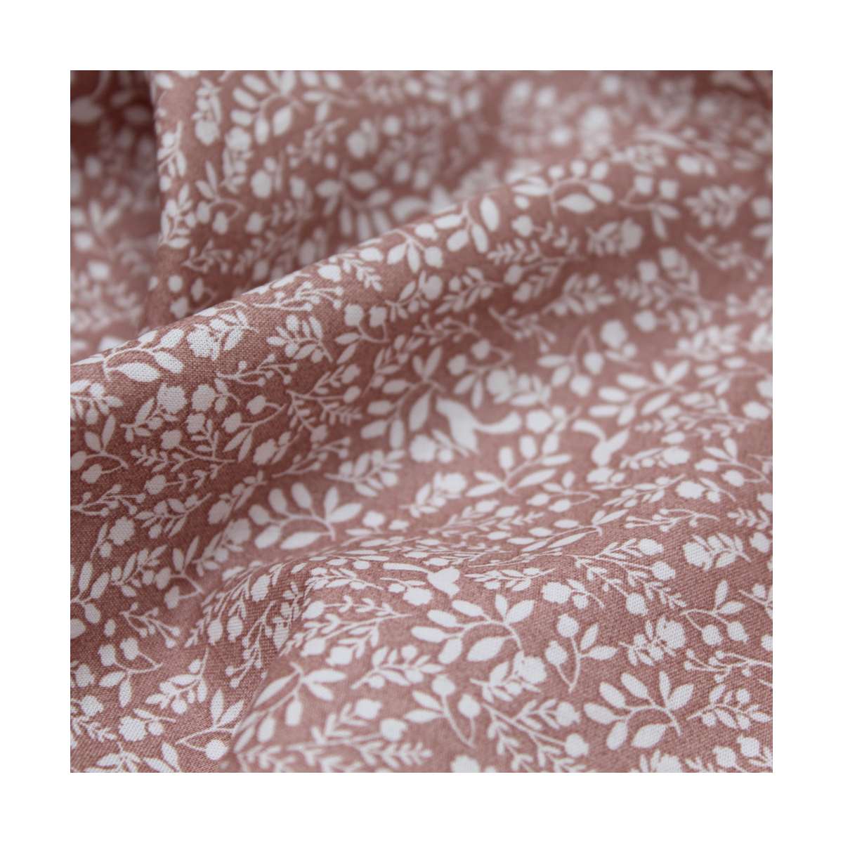 Batiste de coton SILKYNE imprimé fleuri Batiste de coton SILKYNE imprimé fleuri