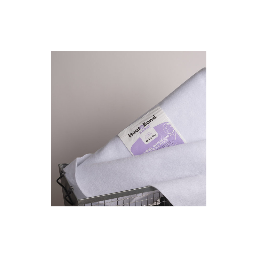 Molleton thermocollant fin 1 face env. 2-3mm 55,8 x 90cm PSR Quilt France - 1