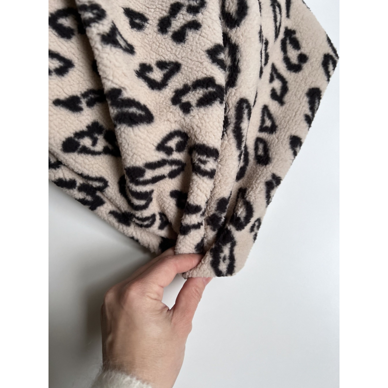 Teddy / moumoute bouclé fond beige clair motif Graou Mailles - 2