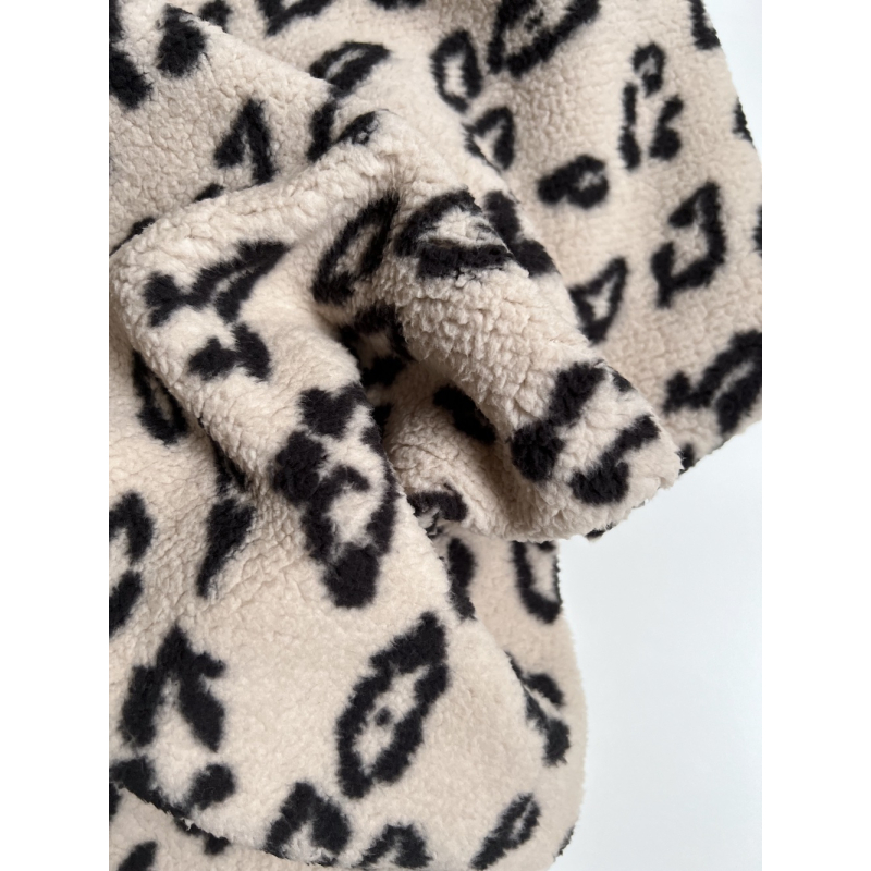 Teddy / moumoute bouclé fond beige clair motif Graou Mailles - 5