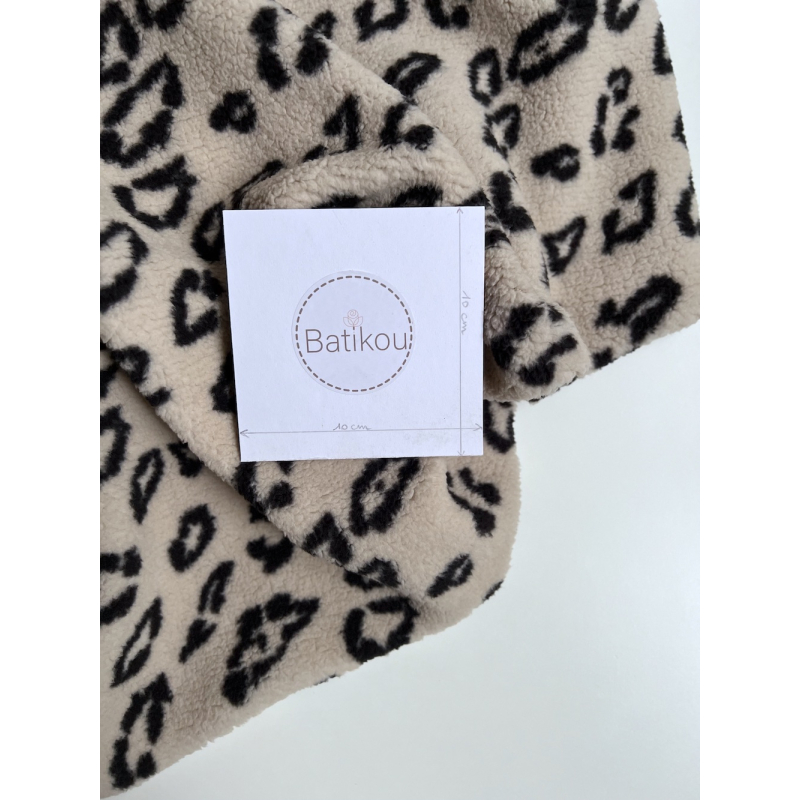 Teddy / moumoute bouclé fond beige clair motif Graou Mailles - 6