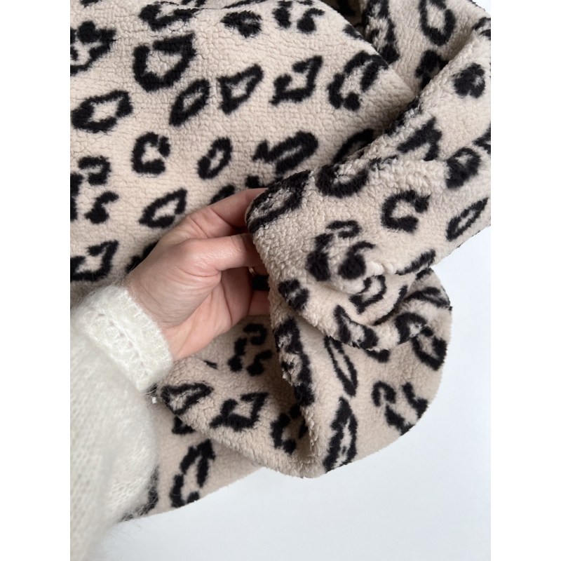 Teddy / moumoute bouclé fond beige clair motif Graou Mailles - 7