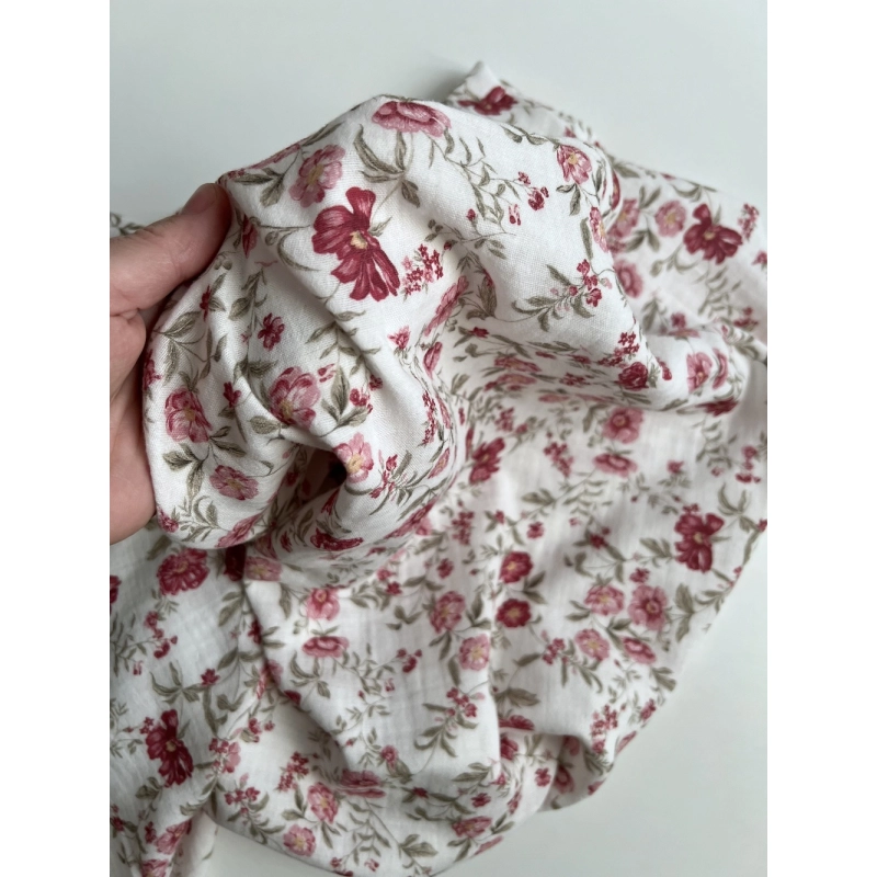 Romy - Double gaze de coton BIO blanc motif pourpre et vert Tissus issus de l'agriculture biologique  - 6