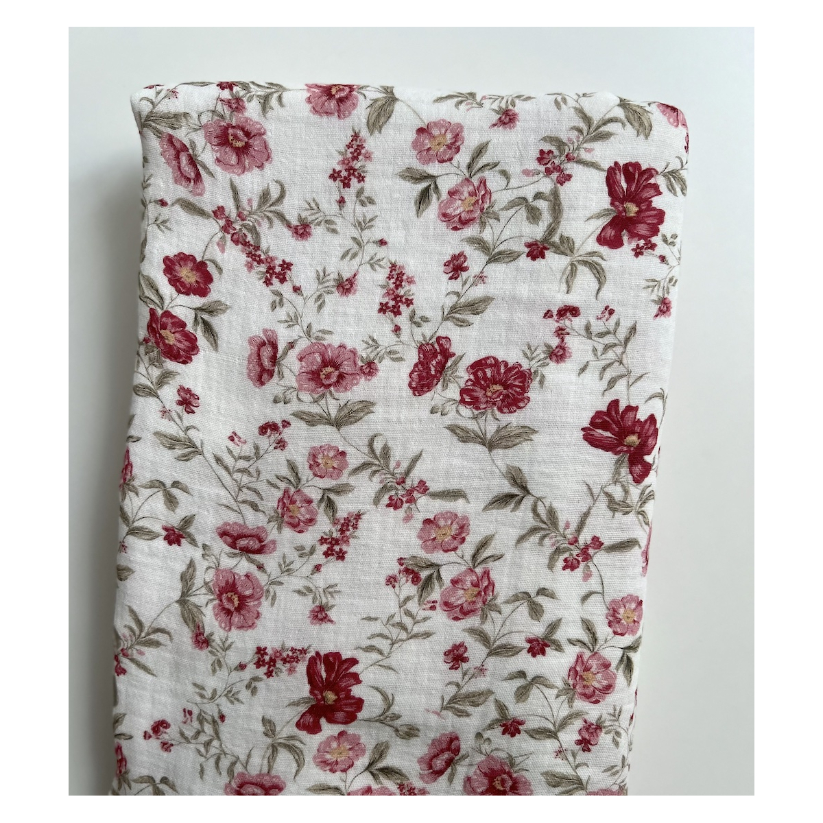 Romy - Double gaze de coton BIO blanc motif pourpre et vert Tissus issus de l'agriculture biologique  - 10 Romy - Double gaze de coton BIO blanc motif pourpre et vert Tissus issus de l'agriculture biologique  - 10