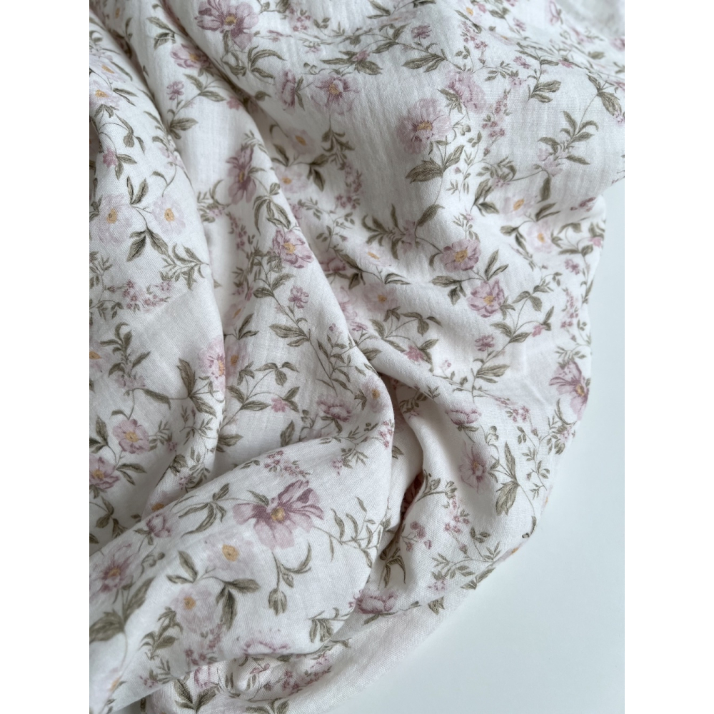 Romy - Double gaze de coton BIO blanc motif rose poudré et vert Tissus issus de l'agriculture biologique  - 10