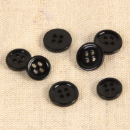 Bouton 4 trous en nacre naturelle ( 9mm ou 10mm) coloris noir Batikou - 1