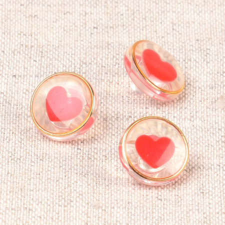 Bouton à queue coeur 11mm en résine / coloris rouge et or Batikou - 1 Bouton à queue coeur 11mm en résine / coloris rouge et or Batikou - 1